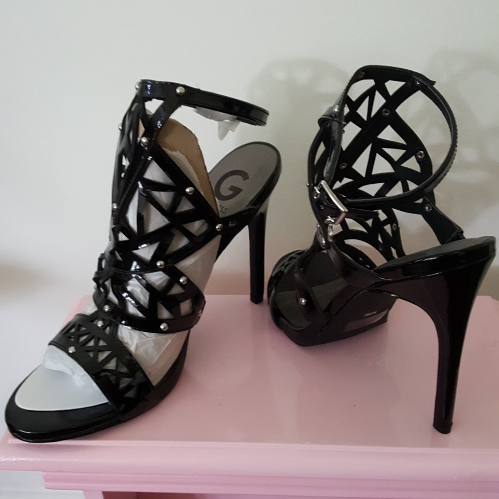 Women's shoes